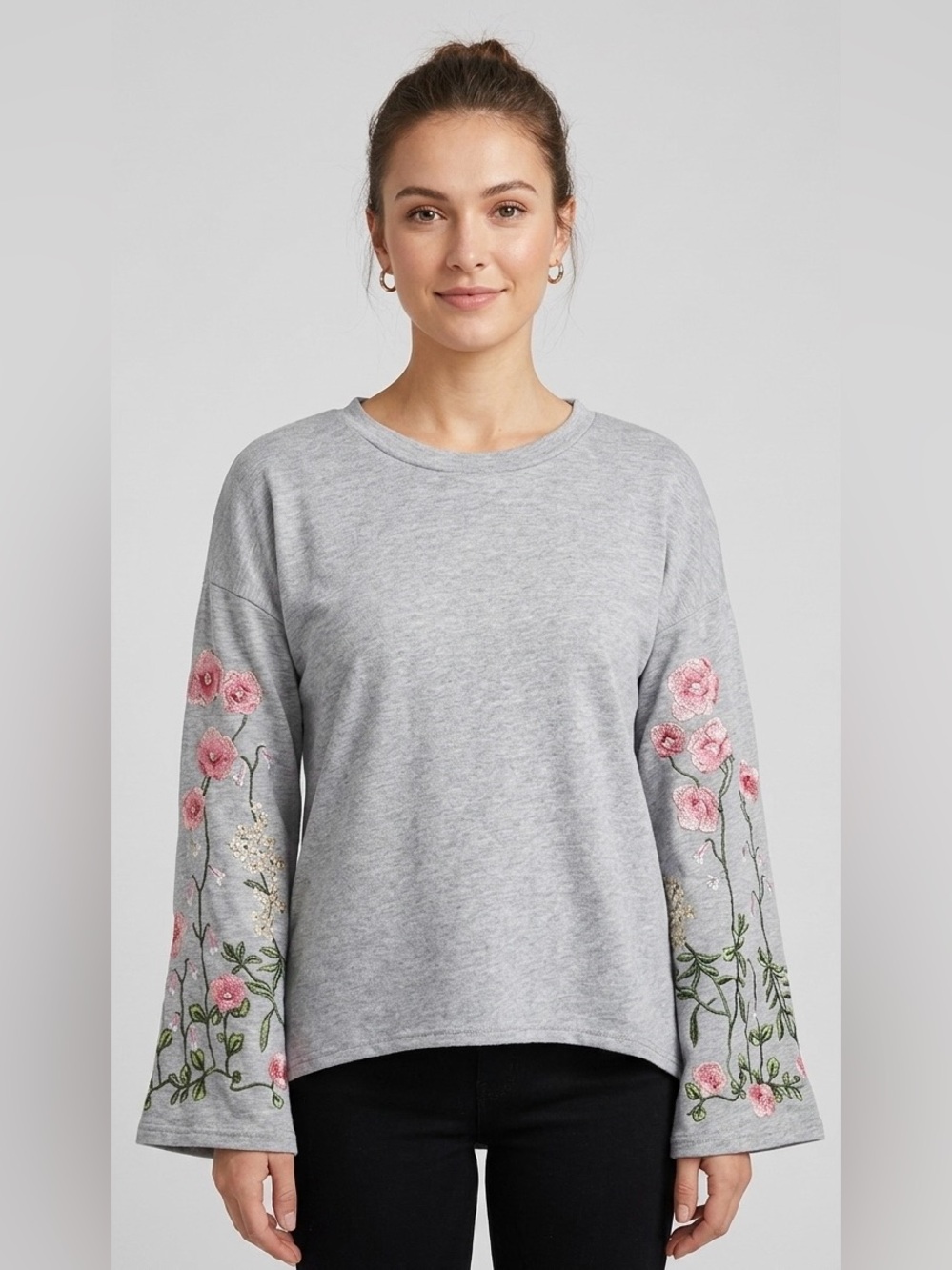 OneHart Women's Grey Sweatshirt Size Large Crewneck Long Sleeve embroidered